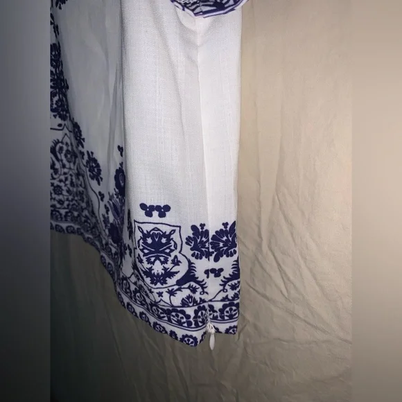 Mooloolaba crop top tshirt - Picture 7 of 10